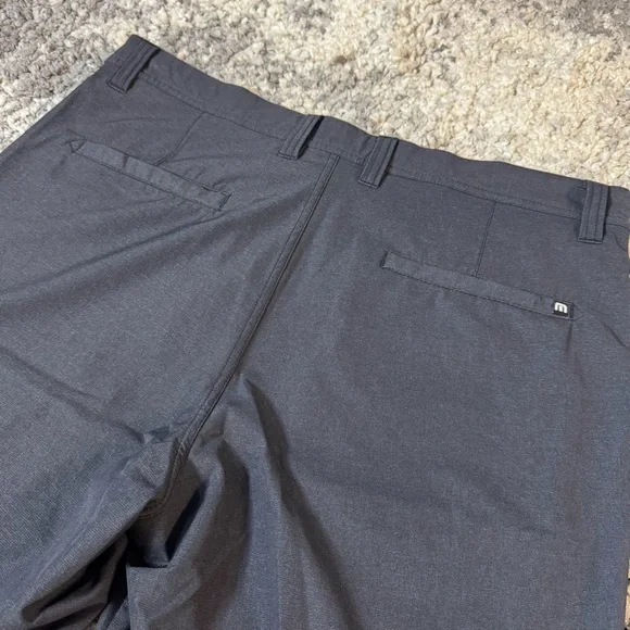 Travis Mathew, Mens Golf Athletic Shorts in Dark Gray with 9 Inseam, US Size: 34 - Picture 9 of 11